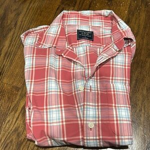 Abercrombie & Fitch men’s long sleeve dress shirt size large.